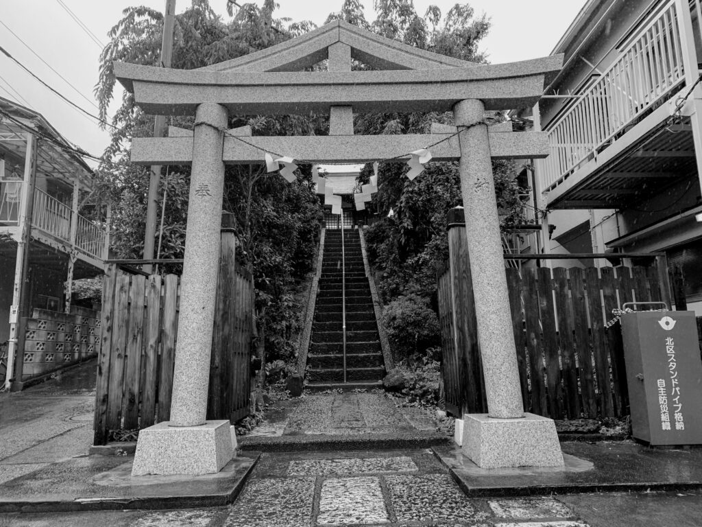 田端日枝神社の鳥居