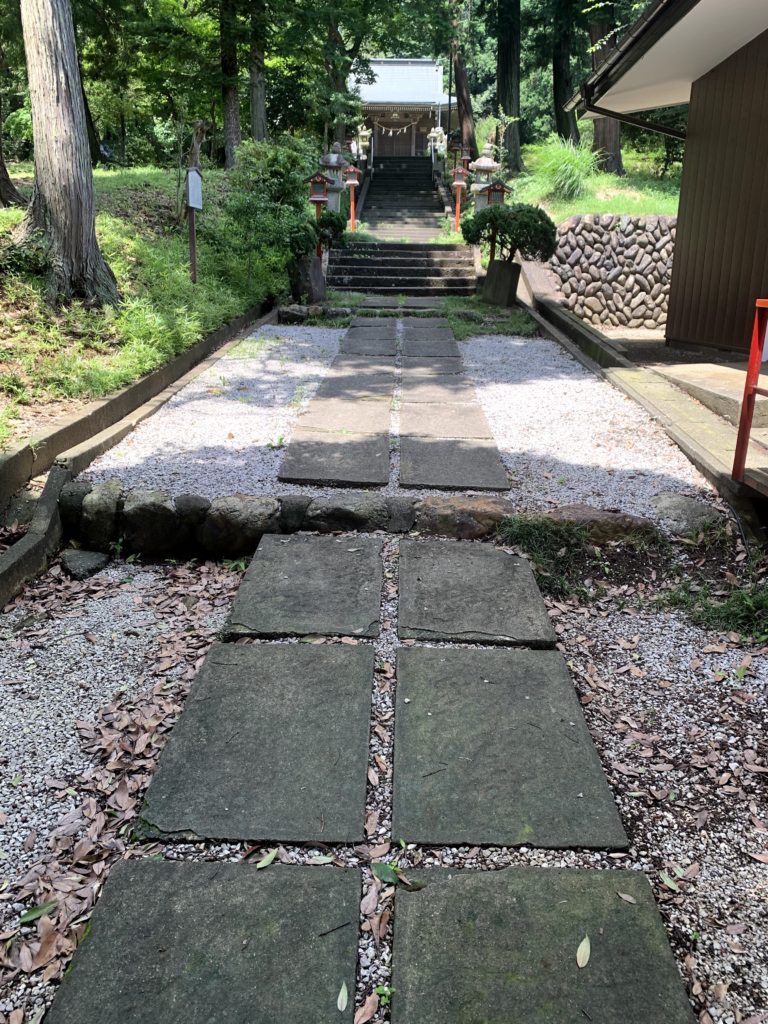 加治神社・参道