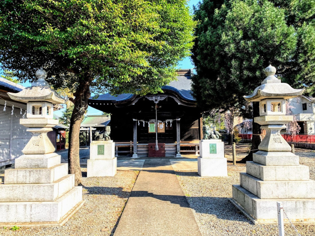 戸倉神社拝殿
