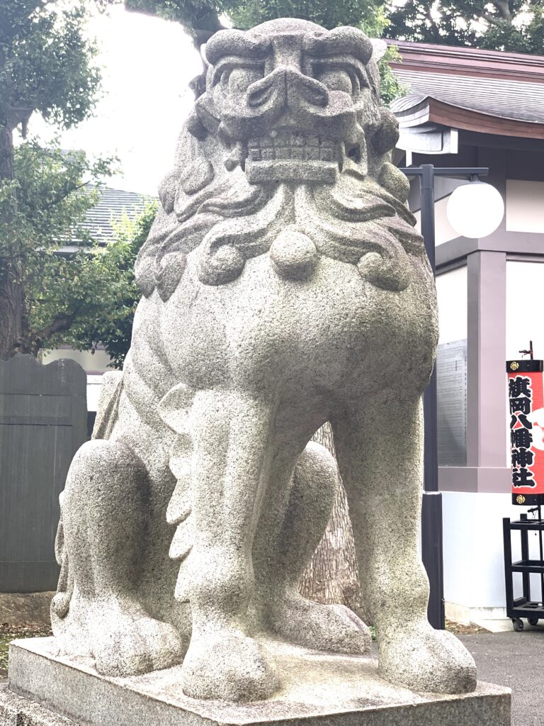 旗岡八幡神社・拝殿前狛犬