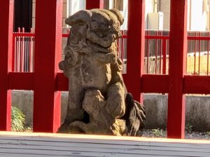 戸倉神社本殿狛犬