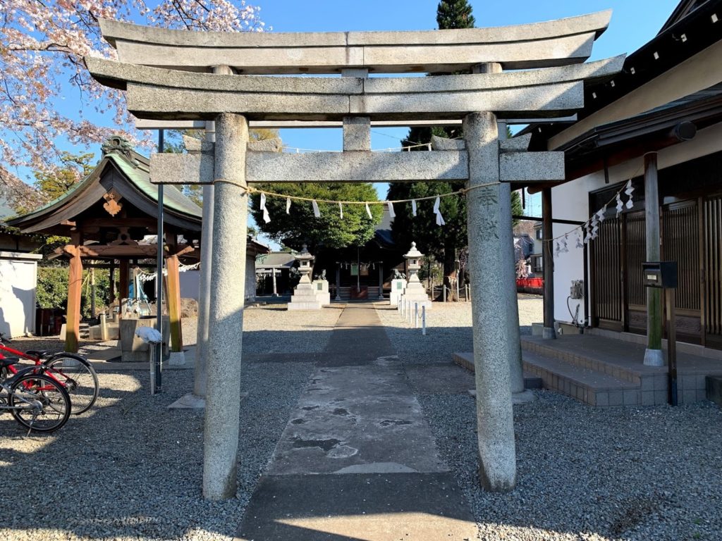 戸倉神社の鳥居