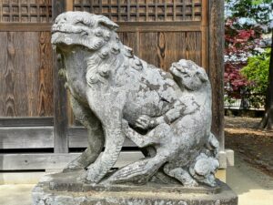 鎧宮八幡神社・阿形狛犬