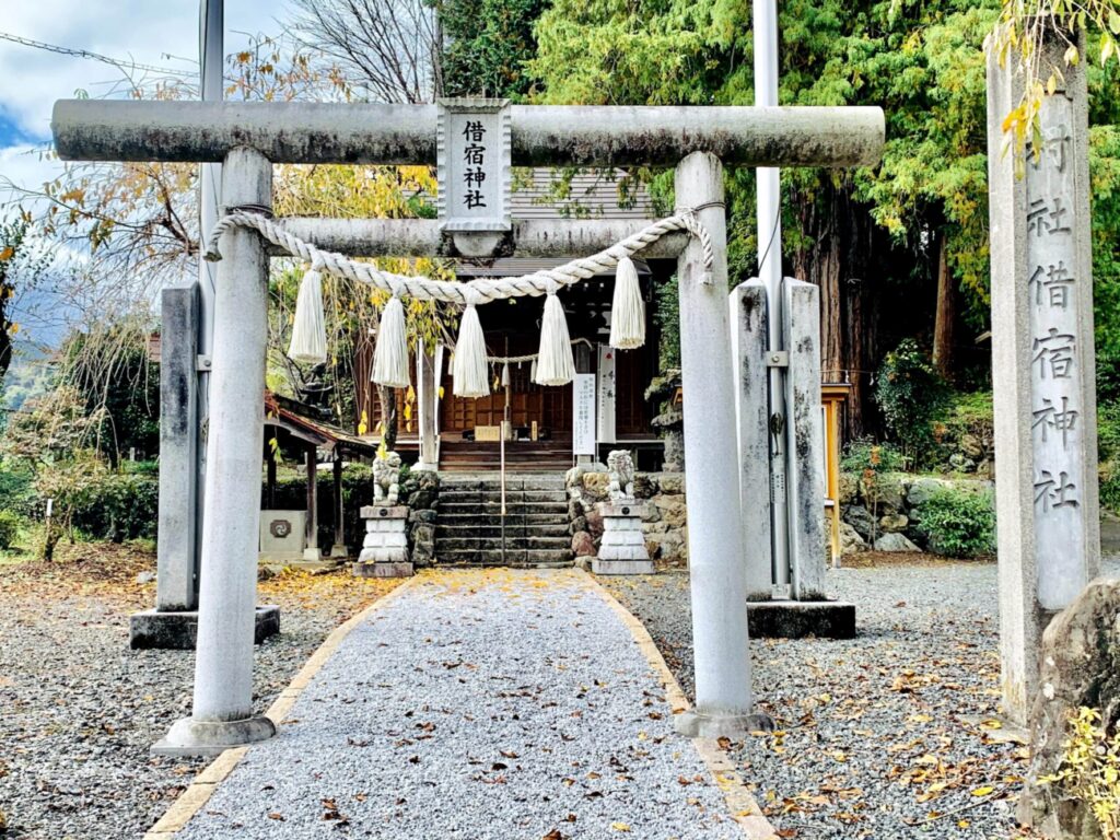 仮宿神社の鳥居