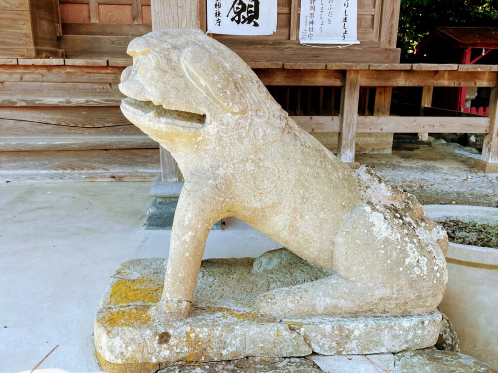 横瀬八幡神社・阿形全体像