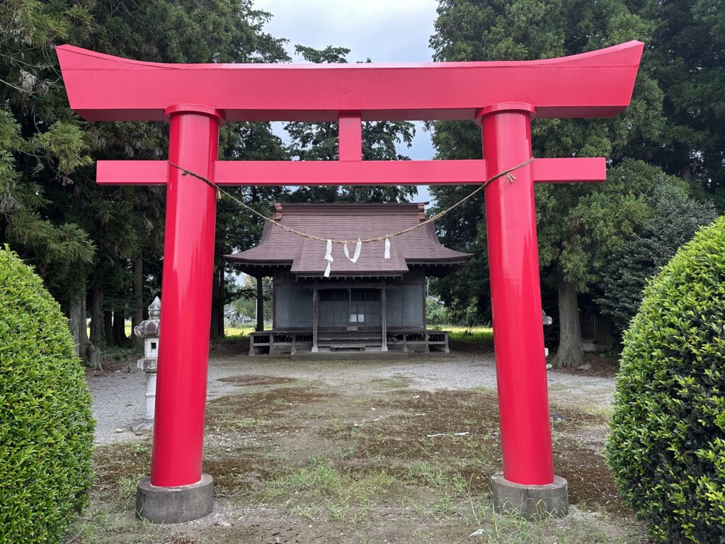 星宮神社の赤い鳥居