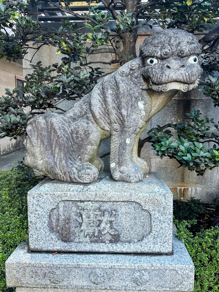 高崎神社・吽形狛犬