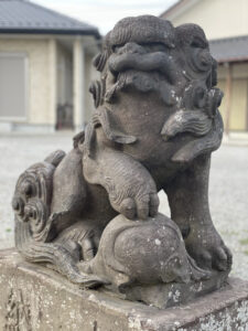 吽形狛犬